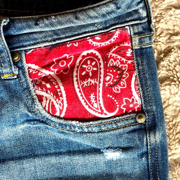Vintage Lo Rise PRPS Distressed Skinny Jeans with Red Bandanna Accent - Picture 3 of 10